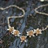 Sydney Flower necklace gold