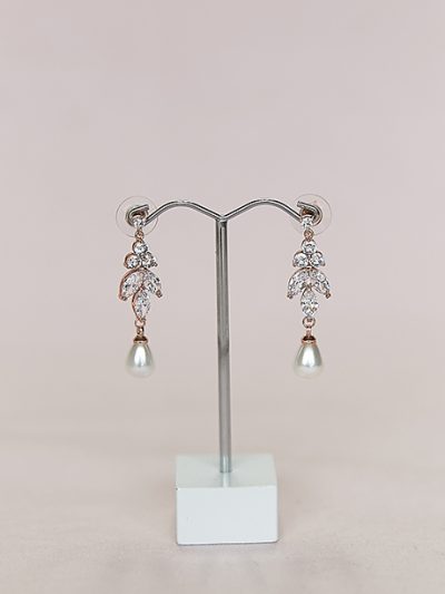 Sparkling chandelier earrings
