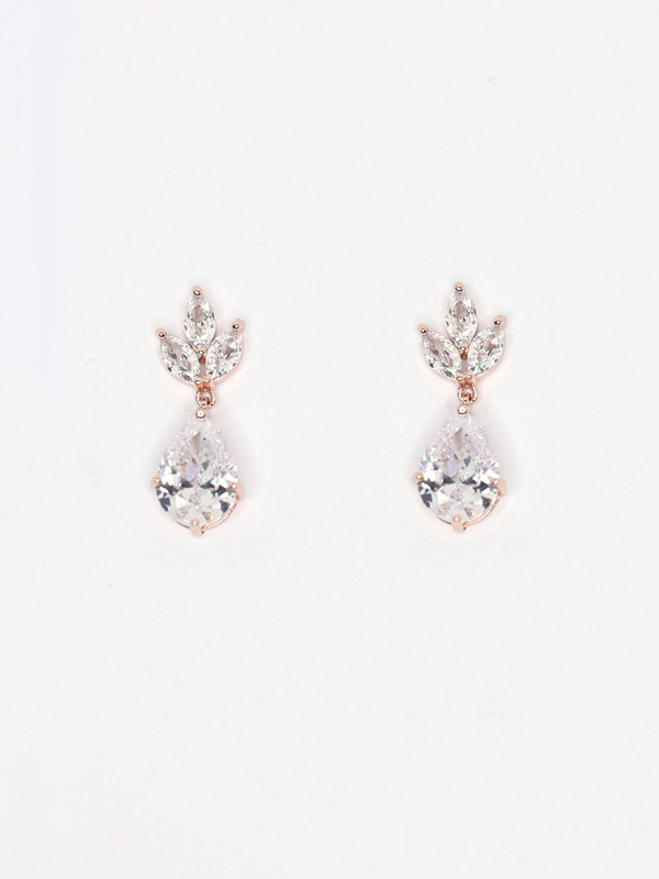 Sparkling crystal earrings