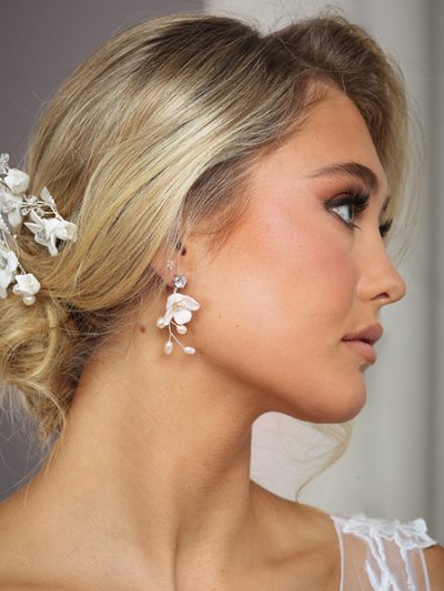 Small flower earrings for debutante