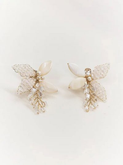 Unusual earrings in gold