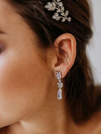 Intricate earrings silver drops