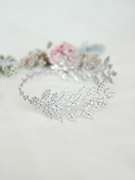 Bridal headbands in Silver Dora style