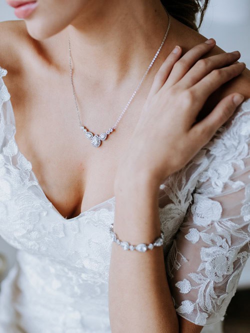 Silver hot sale bridesmaid necklaces