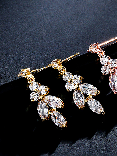 Gold small princess wedding earrings
