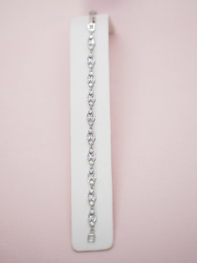 Elegant valentino bracelet
