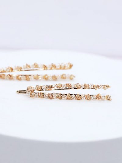 Double crystal hairpin