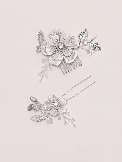 Bridal hair accessory antique style