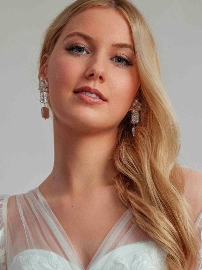 Best Deluxe earrings with pearl detail