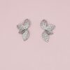 Crystal earring with silver leaves shape.